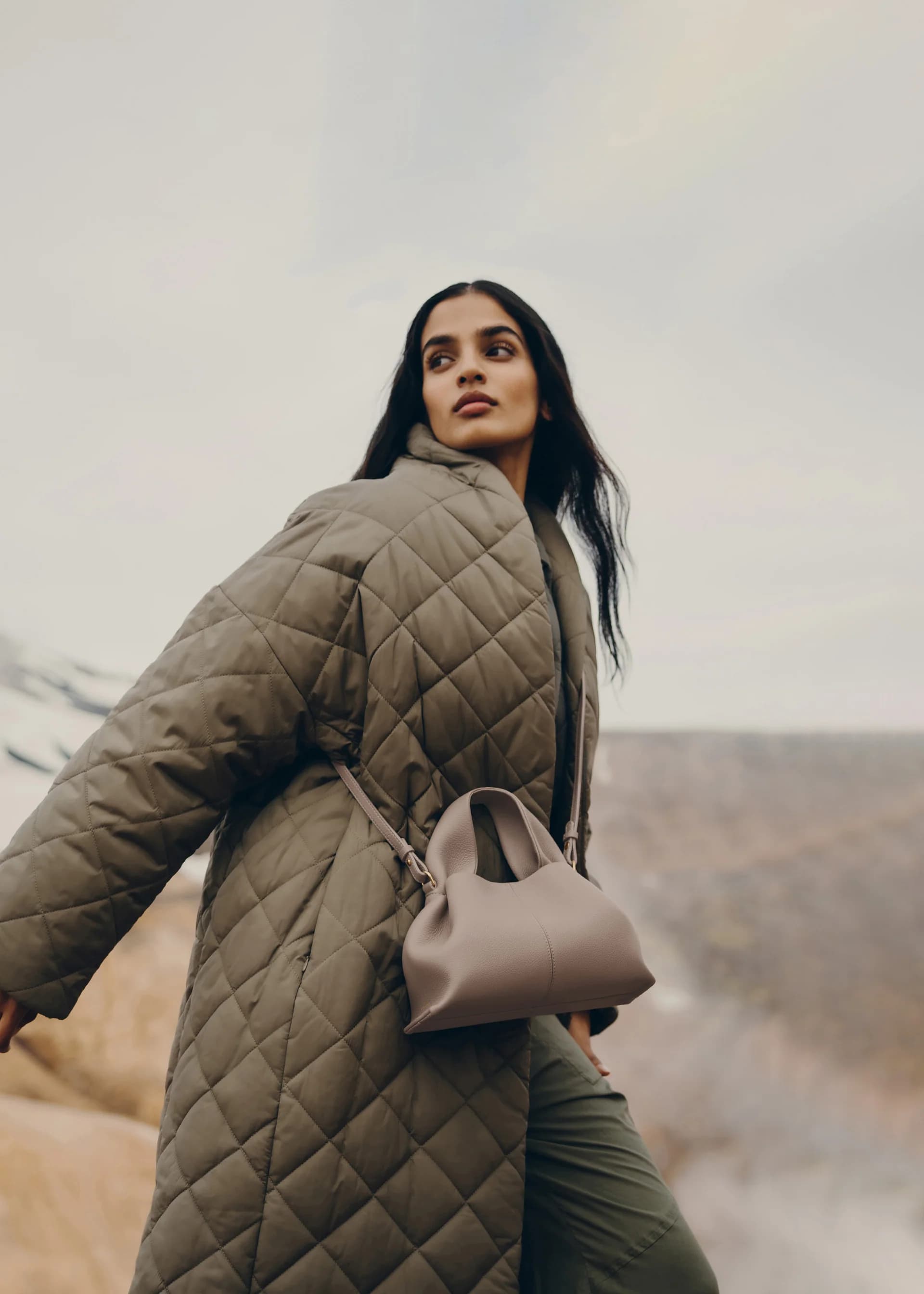 NUMÉRO NEUF MINI Taupe Grained