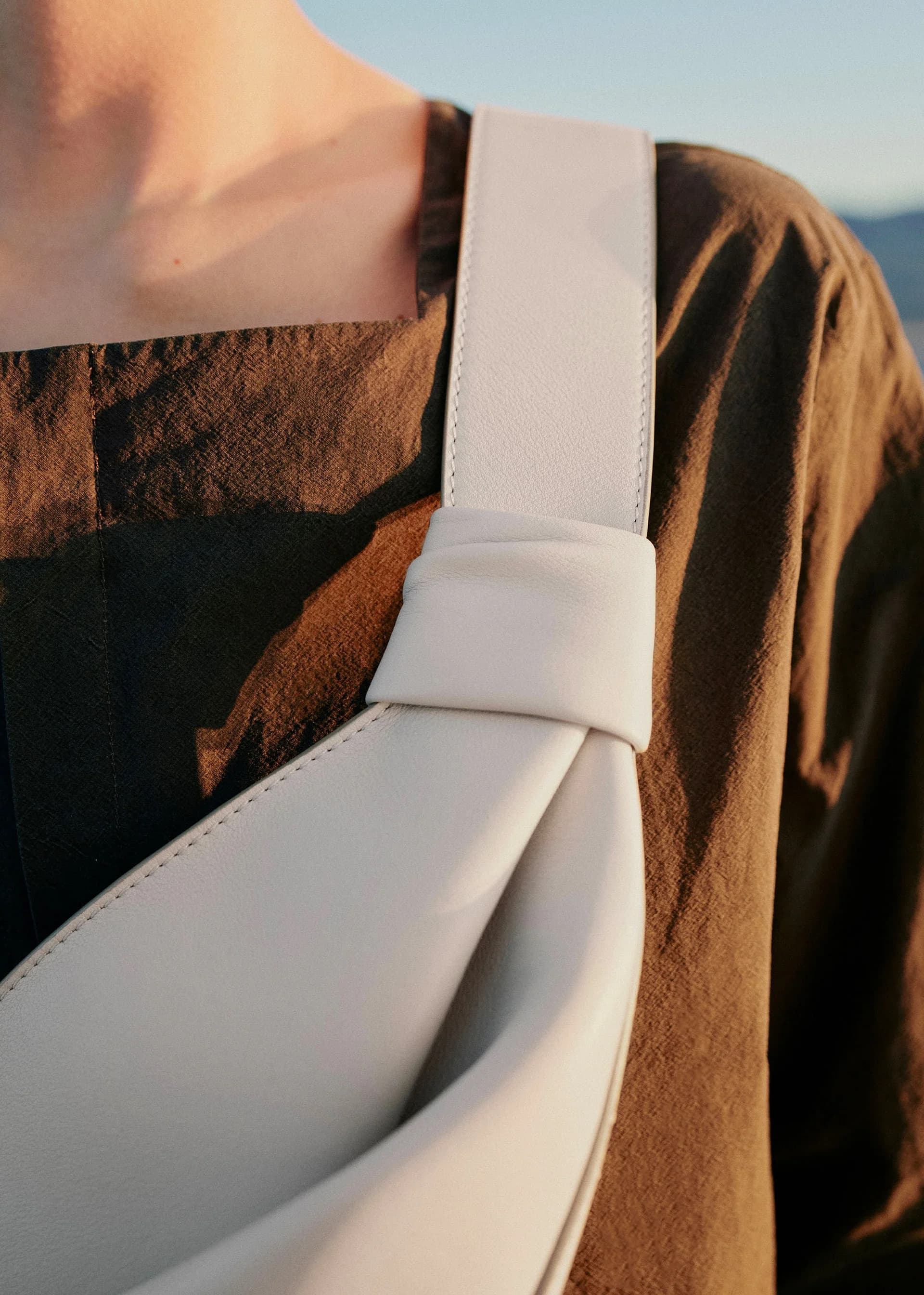 Polène Bag NEYU — Smooth Chalk