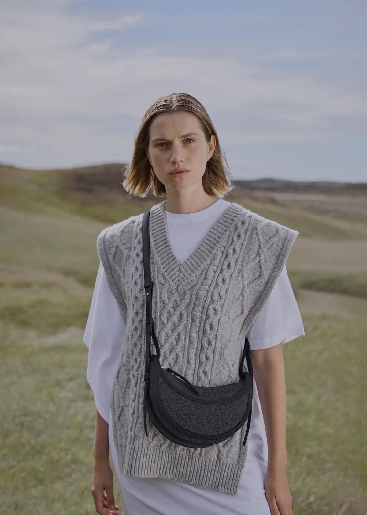 Polène Bag NUMÉRO DIX TISSÉ — Woven Black