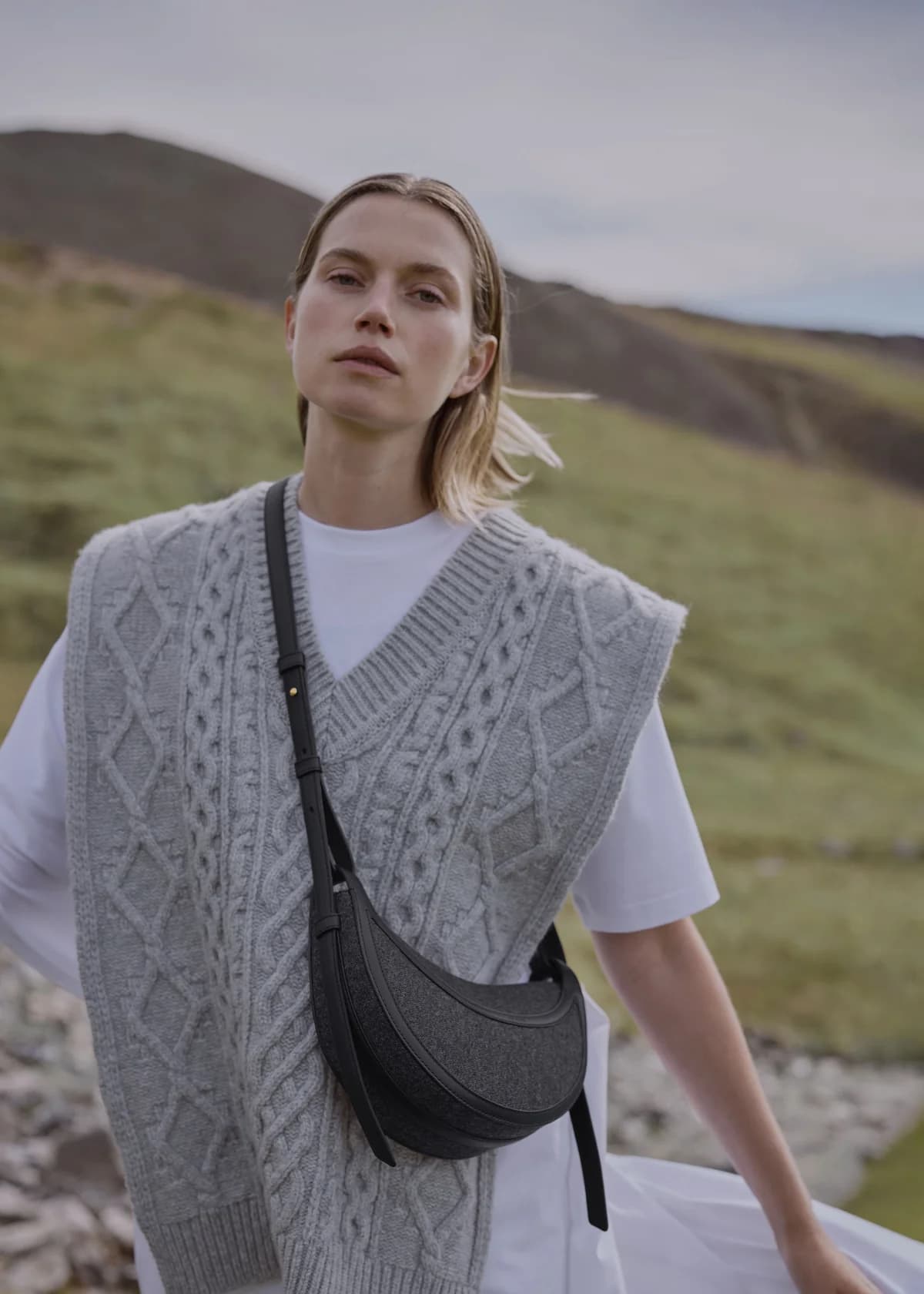 Polène Bag NUMÉRO DIX TISSÉ — Woven Black